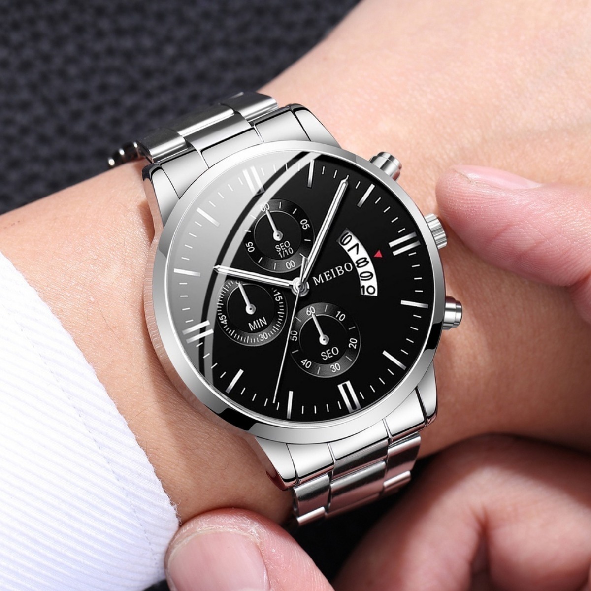 4 Buah Jam Tangan Pasangan Mod - Men Accessories Elegant ulasan dan harga