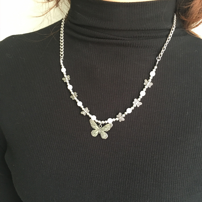 Kalung Liontin Kupu-kupu Gotik - Men Accessories Aesthetic ulasan dan harga