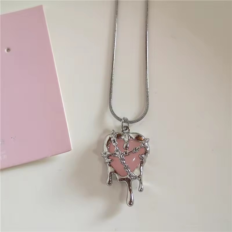Kalung dan Anting Liontin Hati - Men Accessories Aesthetic ulasan dan harga